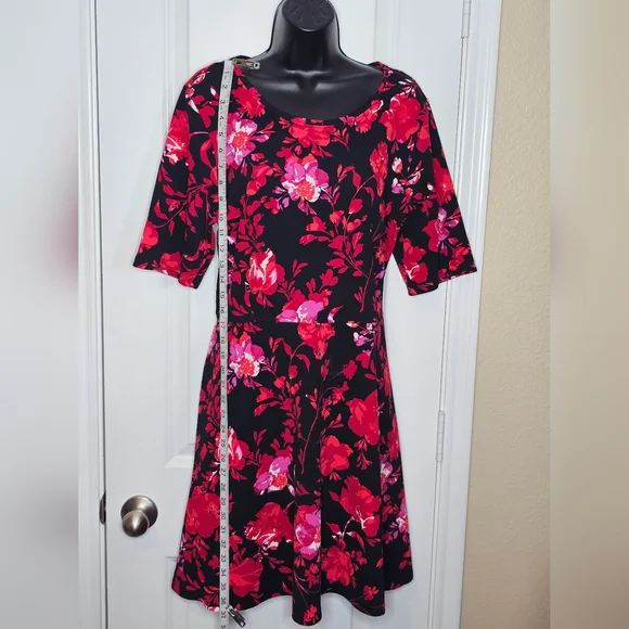 APT. 9 Black & Red Floral Short Sleeve Swing Dress Women’s Size XL - Picture 4 of 7